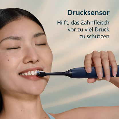 Philips Sonicare 5500 elektrische Zahnbürste, Schallzahnbürste mit 2 Putzmodi, Andruckkontrolle, EasyStart, SmarTimer und BrushPacer, Navy, Modell HX7113/01 [Neue Technologie]